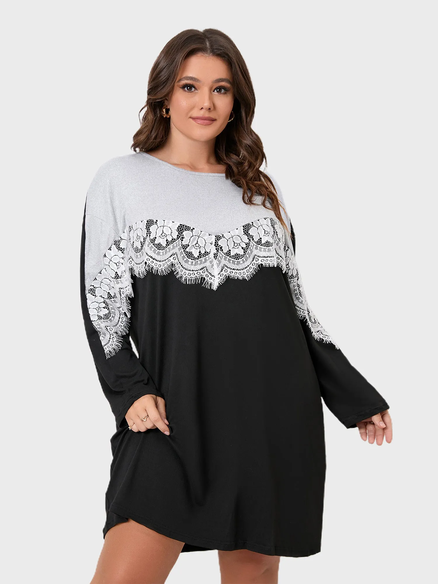 Midsize Round Neck Lace Floral Patchwork Dress